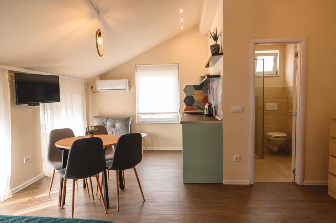 Apartmani Mis Šabac Esterno foto