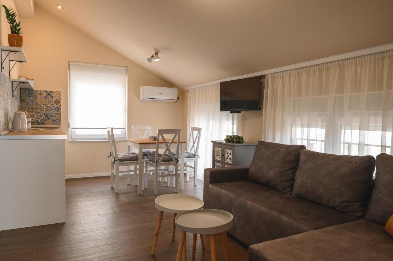 Apartmani Mis Šabac Esterno foto