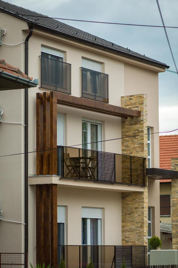Apartmani Mis Šabac Esterno foto