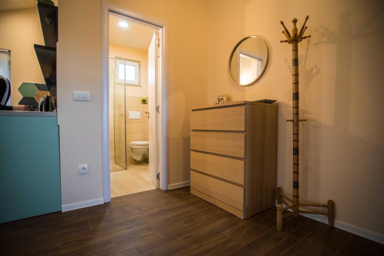 Apartmani Mis Šabac Esterno foto