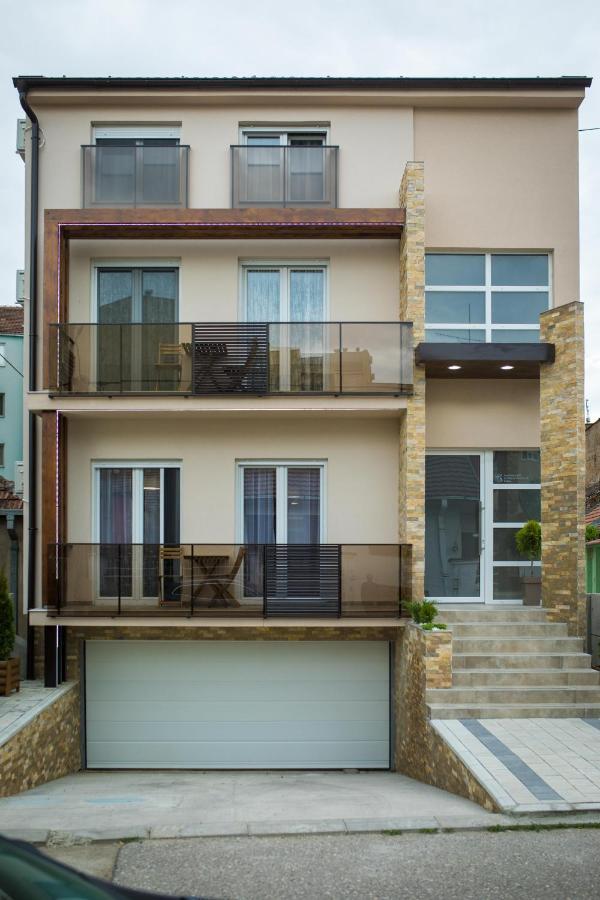 Apartmani Mis Šabac Esterno foto